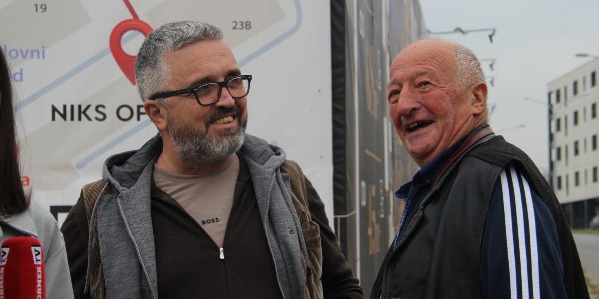 Dragan J. Vučićević ispred Informera