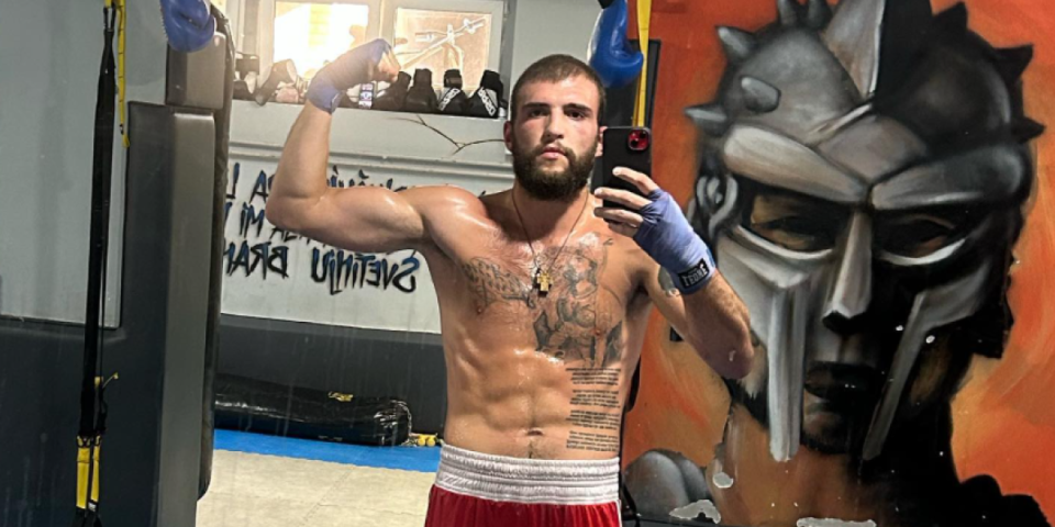 Veljko Ražnatović pokazao srednjeg sina: "Krstan, Srbin" (FOTO)