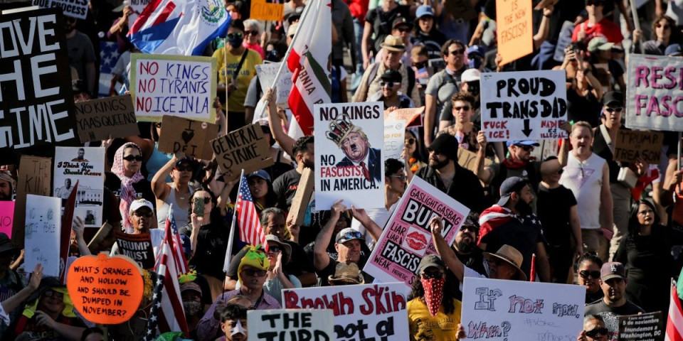 Veliki protesti u Americi, svet gleda i ne veruje kako je Tramp odgovorio (VIDEO)