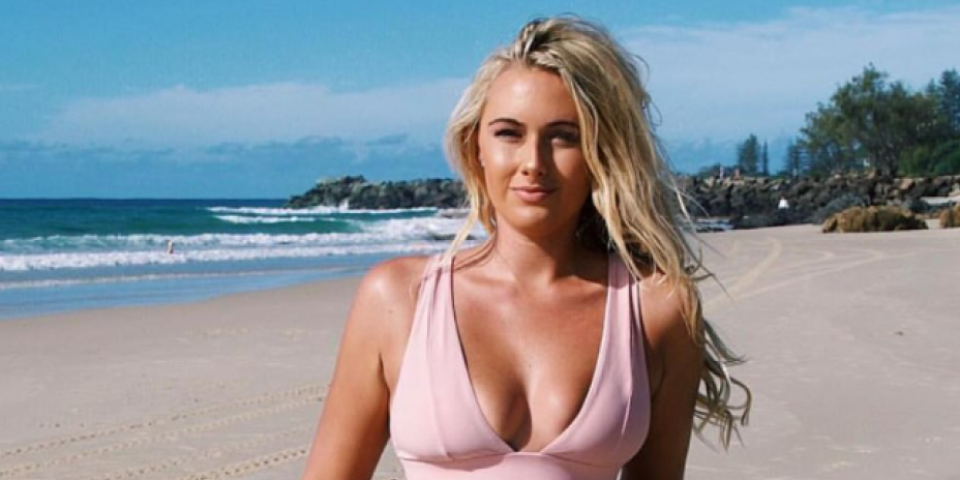 Prsata surferka snimkom zapalila internet - Skinula je gaćice i sve šokirala (VIDEO/FOTO)