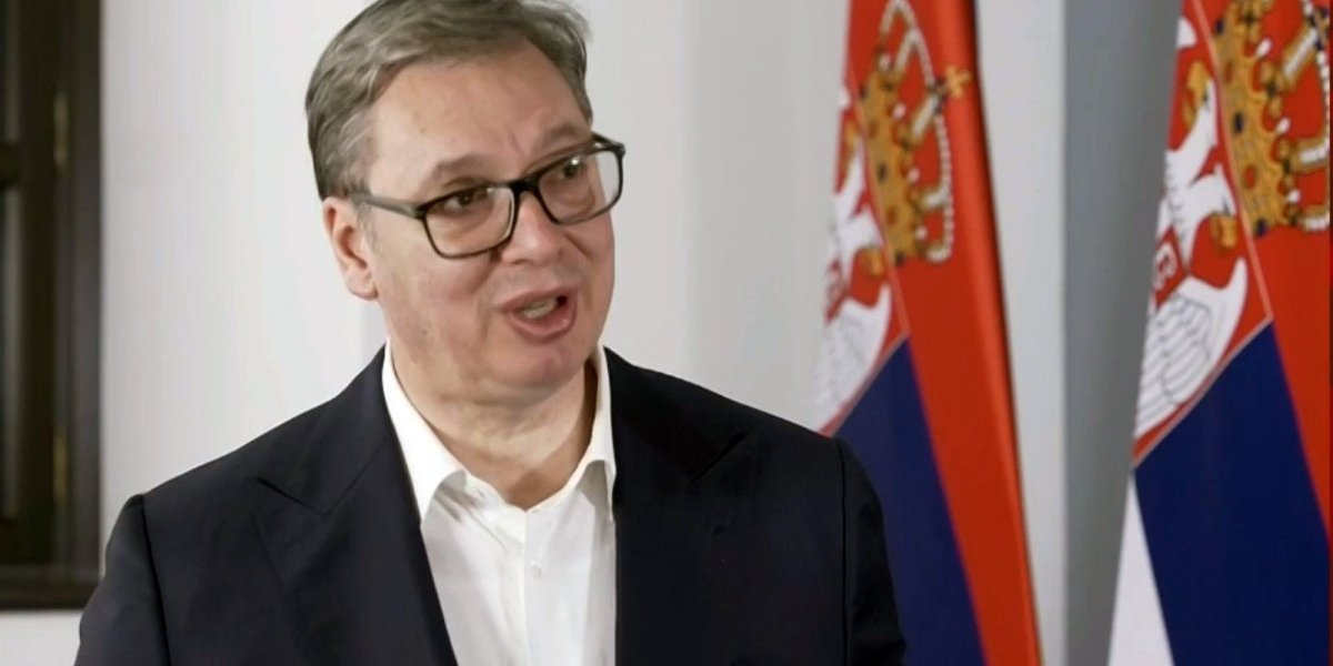 "Naš srpski brod će doploviti do sigurne luke!" Vučić se obratio iz Budimpešte: Ljudi ne treba da paniče (VIDEO)