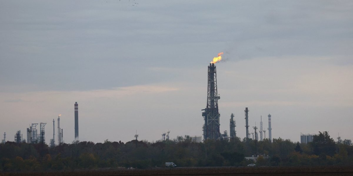 Oglasila se Mađarska! Otkriveni detalji požara u MOL-u: Ovo je najvažnije