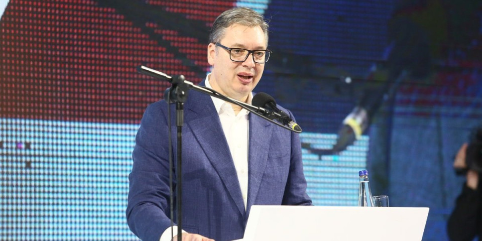 "Blokaderi bi nas uveli u ratove očas posla!" Vučić poslao poruku građanima: Prvo saslušajte šta vam oni nude... (VIDEO)