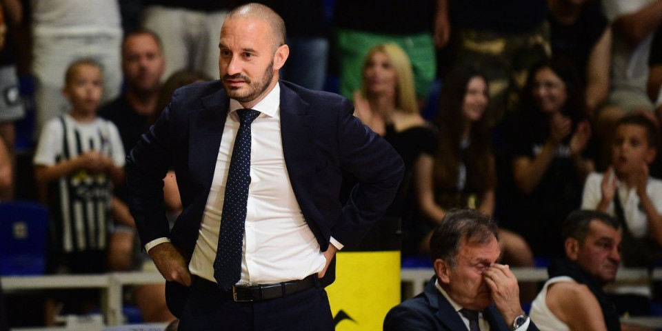 Gotovo: Nekadašnji trener crno-belih ostao bez posla