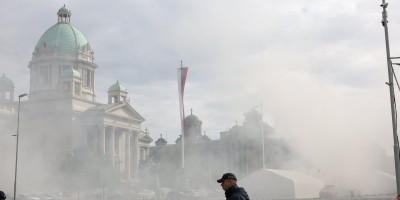 Teroristički napad koji se dogodio ispred Skupštine Srbije izazvao je osudu sa svih strana. Svi su složni u jednom: Ovo je granica između dobrog i lošeg i ovo ne vodi nikuda.