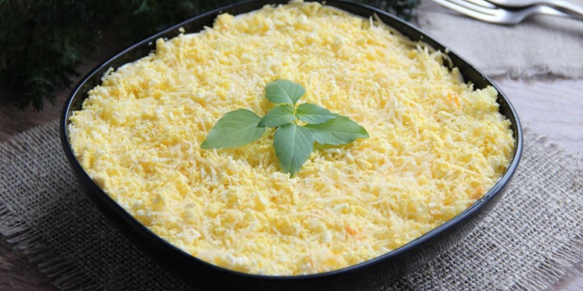 Savršena mimoza salata sa makaronama: Carsko predjelo koje ostavlja bez daha