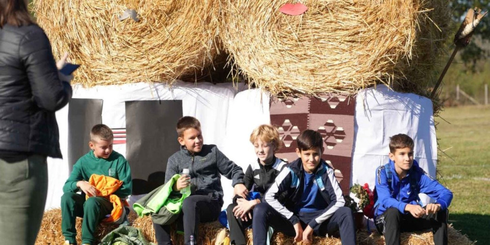 Noge u džak pa skači: Ova zabava je danas prava retkost