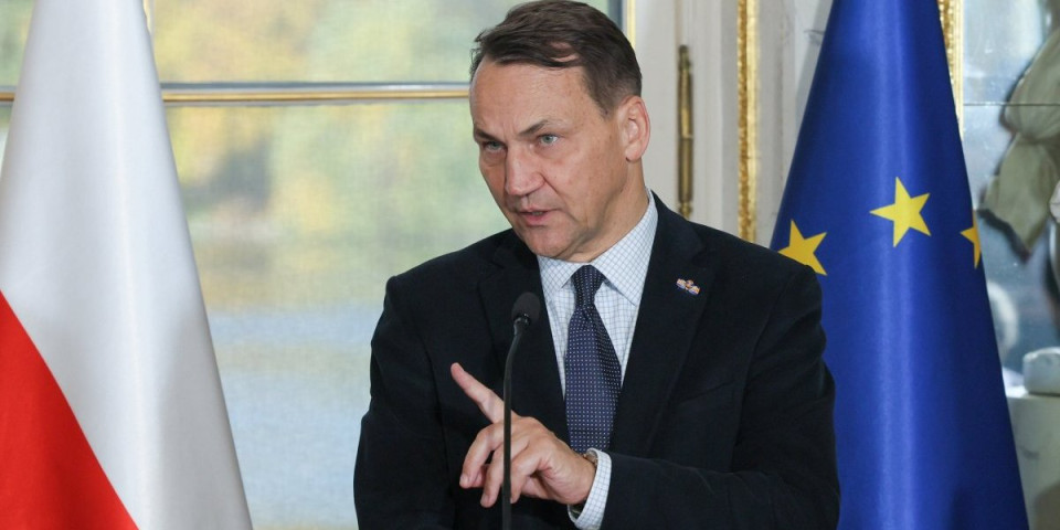 Jeziva poruka Budimpešti: Poljska preti diverzijom na naftovodu Družba!