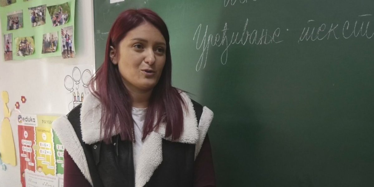 Eldina je jedina učenica škole u ovom planinskom selu