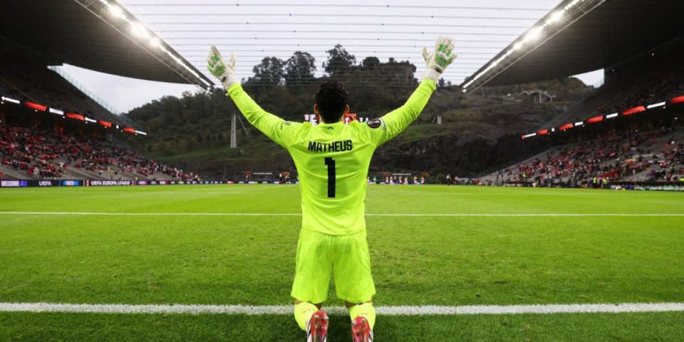 Braga pokazala koliko ceni Zvezdinog golmana: Mateusu aplaudirao čitav stadion, dobio i poklon