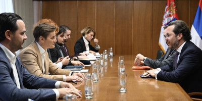 Predsednica Narodne skupštine Ana Brnabić sastala se u četvrtak sa zamenikom šefa odeljenja Fondacije Konrad Adenauer za Evropu i Severnu Ameriku Florijanom Fajerabendom i tom prilikom istakla da su bilateralni odnosi Srbije i Nemačke u svim oblastima tradicionalno dobro razvijeni.
