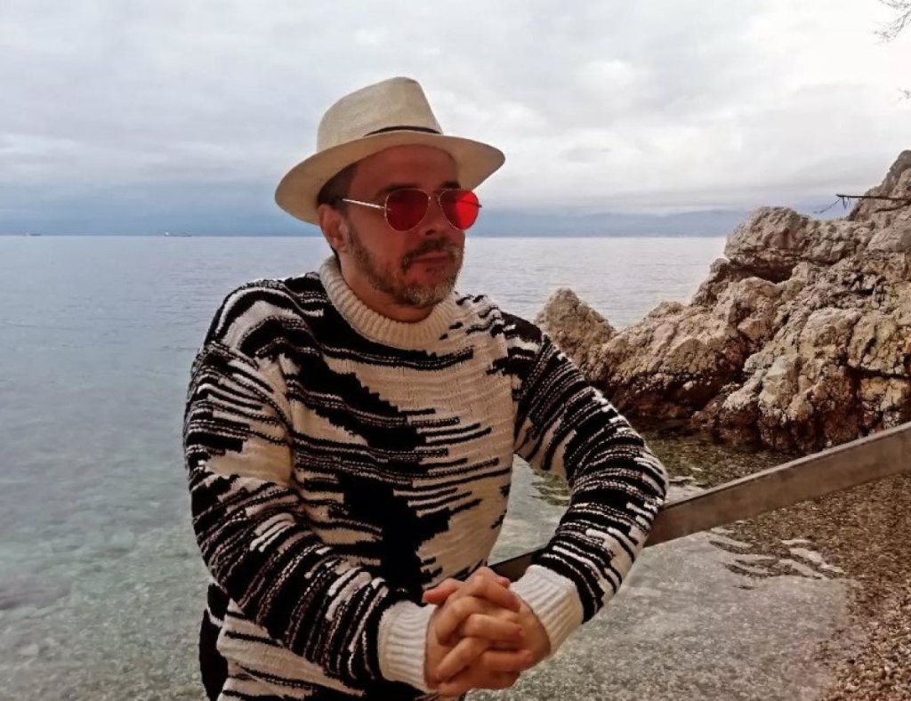 Skidao se go na babinoj sahrani: Mina Kostić nije jedina, ovi poznati su ležali na psihijatriji