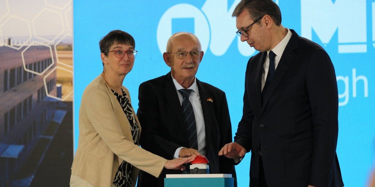 Vučić na otvaranju nove fabrike kompanije "Muehlbauer"