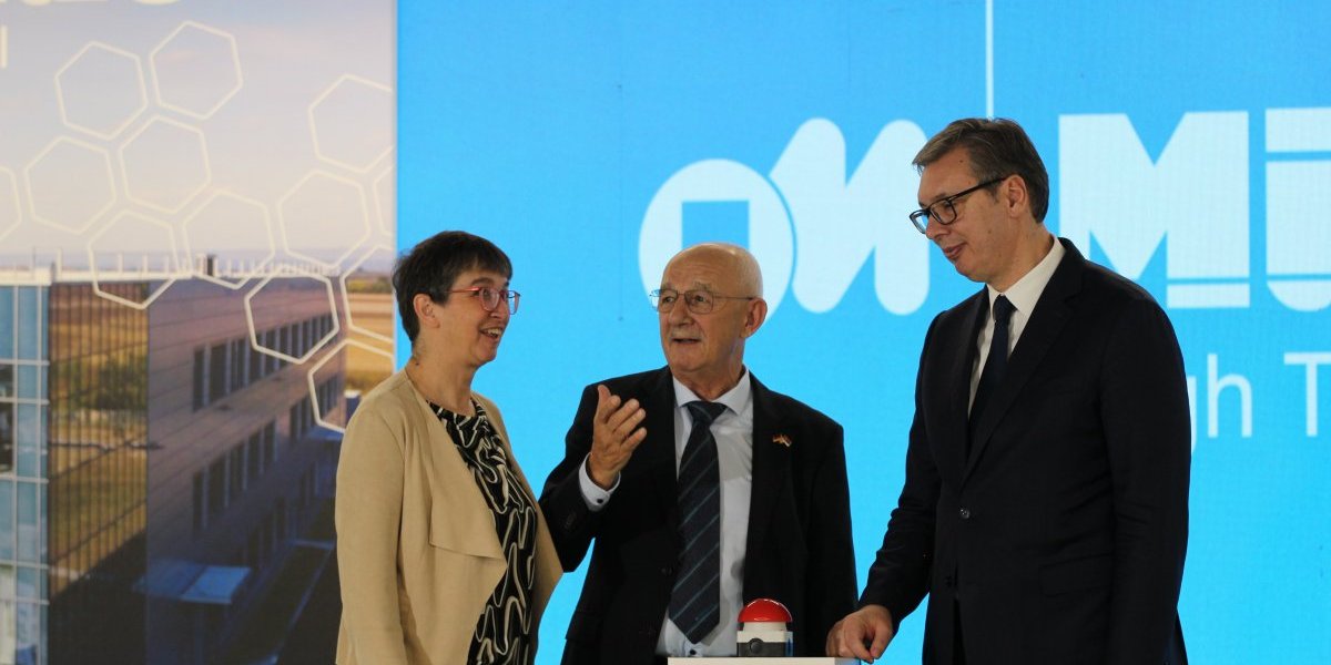 Vučić na otvaranju nove fabrike kompanije "Muehlbauer"