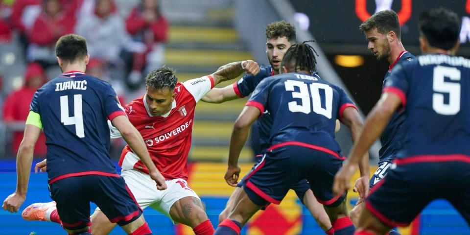 Zvezda kaznila igrače za bruku u Bragi! Fudbaleri ozbiljno udareni po džepu, Terzić im očitao bukvicu