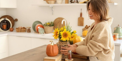 Na prvi pogled činija sa voćem deluje kao običan detalj u kuhinji ili trpezariji, ali prema feng šui učenju – ona ima mnogo dublje značenje.