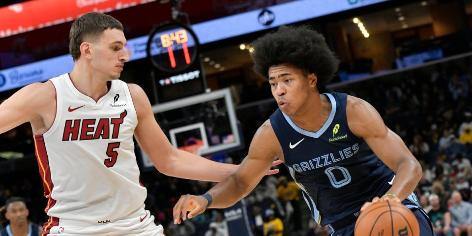 Vrhunska partija Nikole Jovića - Reprezentativac Srbije srušio Memfis, igrao kao u transu (VIDEO)