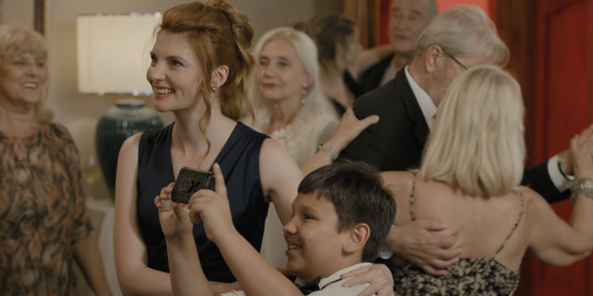 Generala žena ostavila pred oltarom, njegov sin jurio mladu da je ubedi da mu se vrati