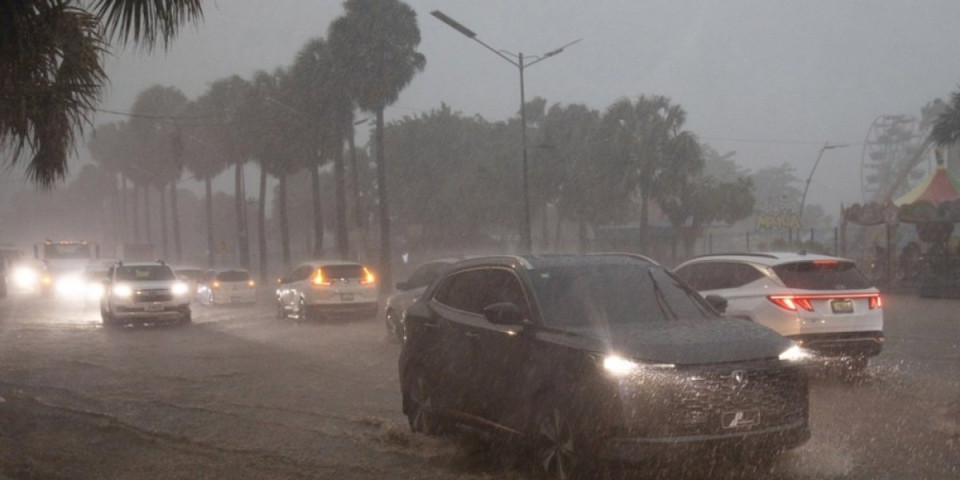 Melisa se brzo pojačava: Strah od kataklizme nad Karibima (VIDEO)