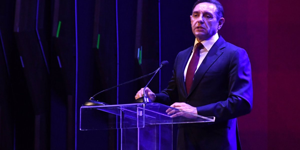 Vulin: Rusija nema prava da odustane od borbe za Srbiju