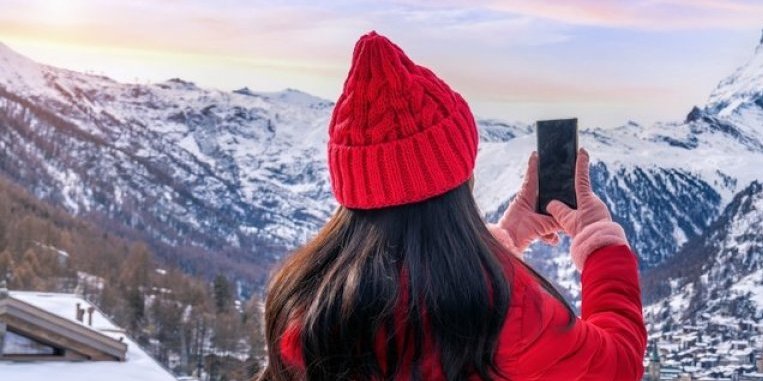 Švajcarska je top destinacija za zimske hedoniste: Između snežnih vrhova i toplih čokoladnih mirisa
