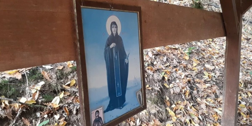 Čuda nad moštima Svete Petke: Sveštenik iz Kikinde prisustvovao isterivanju đavola