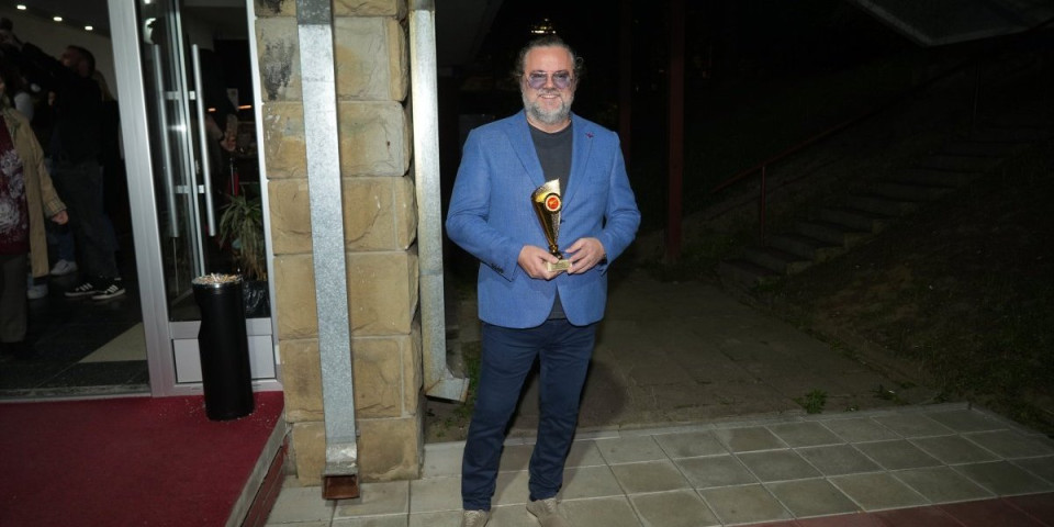 "Svi se drogiraju sem mene": Pevač bez zadrške potkačio svoje kolege