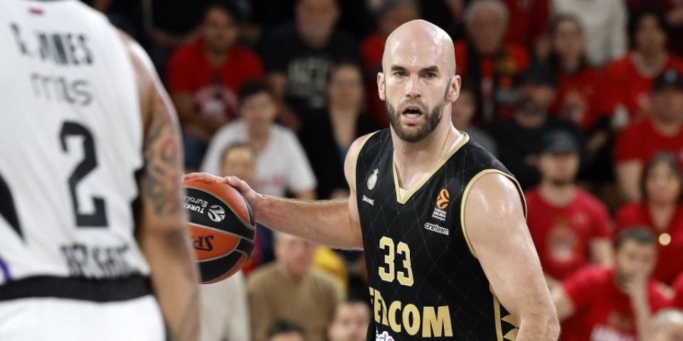 Poznato koliko će Nik Kalates zarađivati u Partizanu?