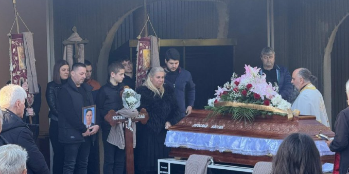 Poslednji oproštaj od Jugoslava Kostića: Sahranjen veliki borac protiv separatizma (FOTO)