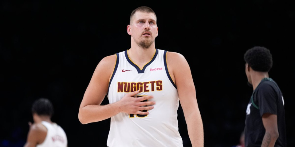 Ovacije za Srbina - Morate ovo da čujete, Amerikanci su mu se poklonili (VIDEO)