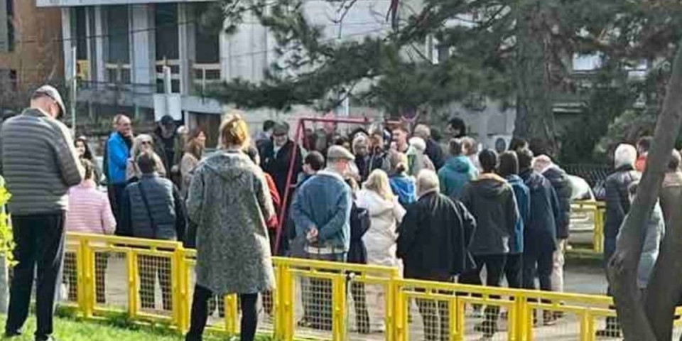 Procurio dokaz - blokaderi pukli kao lajsna: Kukaju na sav glas, ovo im je došlo glave (FOTO)