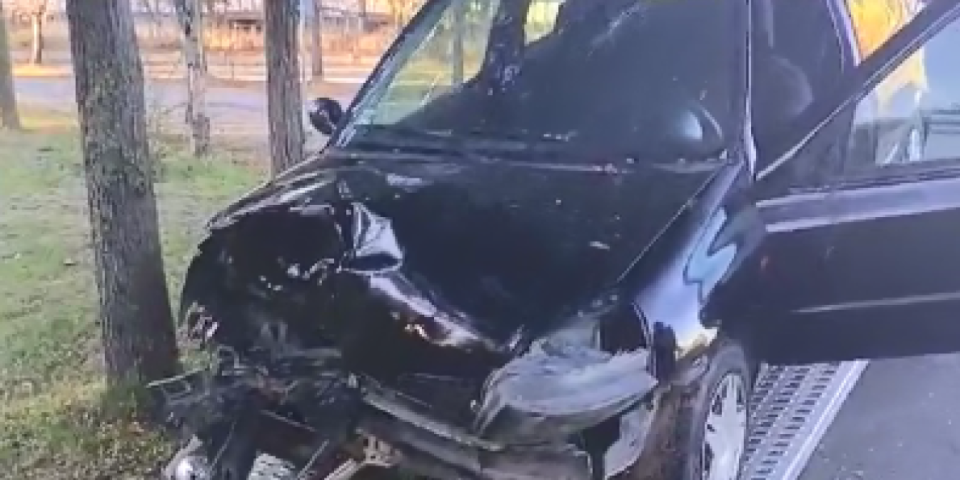 Komšija im ukrao auto i slupao: Vlasnici očajni, grad u šoku