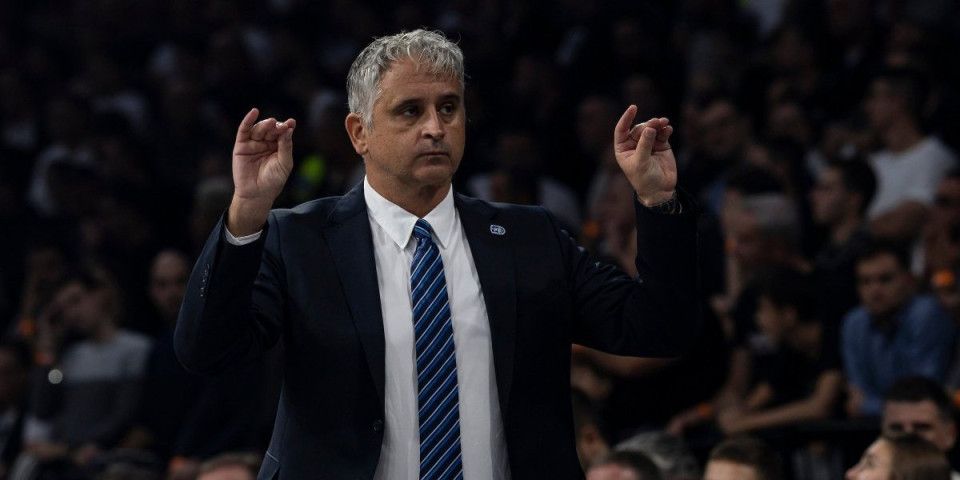 Skandal u Parizu: Kokoškov isključen uz psovke, "mamicu ti" odjeknulo Evroligom! (VIDEO)