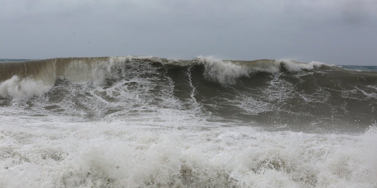 Uragan Melisa "progutao" Jamajku: Za sobom ostavio pustoš, pa nastavio ka Kubi - prizori su jezivi (FOTO/VIDEO)
