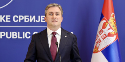 Ministar Nikola Selaković oštro je reagovao na pokušaje istorijskog revizionizma u vezi sa zločinima ustaškog režima NDH na održavanju okruglog stola o Jasenovcu u Saboru Hrvatske.