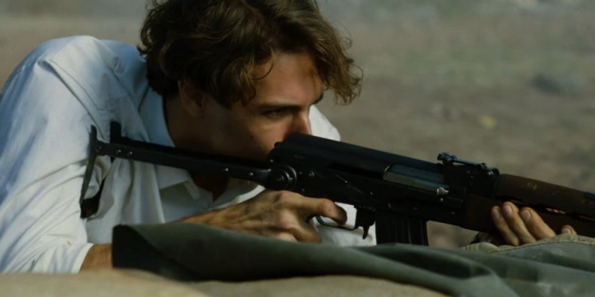 Luka dobija poziv za služenje vojnog roka i odlučuje da se ženi