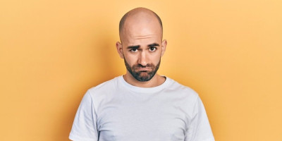 Istraživači sa Nacionalnog univerziteta Tajvan su napravili eksperimentalni serum od masnih kiselina poput oleinske i palmitoleinske kiseline, koji je izazvao potpunu obnovu kose kod miševa za 20 dana.