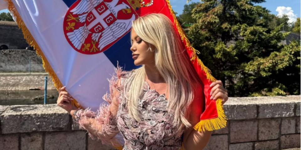 Voditeljka u bolovima molila za pomoć - Objavila snimak otečenog oka: "Ovo je strašno"