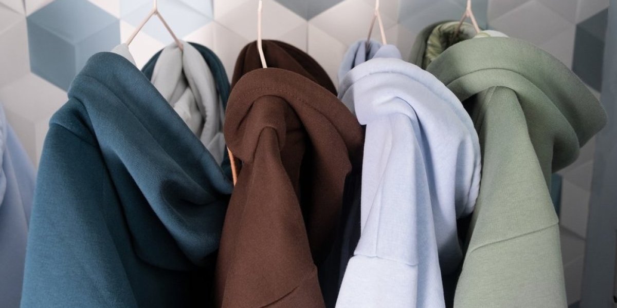 Modna opsesija godine: Termo trenerke koje nose i trendseterke i influencerke (FOTO)