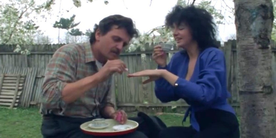 (FOTO) Imala je 15 godina i glumila gola u "Sekuli": Film završio na VHS kaseti, a sada je svetska zvezda