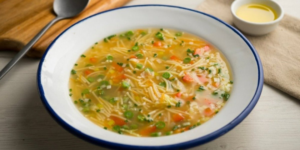 Domaća čorba puna zdravlja: Savršen recept za borbu protiv virusa i blagodet za imunitet