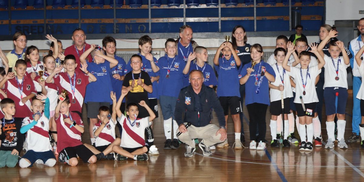 Mladi hokejaši ukrstili palice! Posle borbi za Trofej Beograda, pehari ostali u prestonici