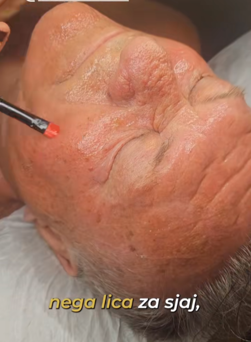 Miloš Bojanić u 73. godini otišao na podmlađivanje - Folker uživa za sve pare (FOTO)