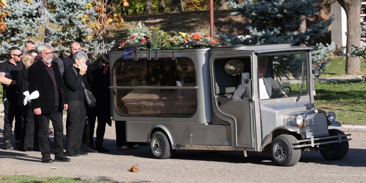 Sahrana porodice stradale na Novom Beogradu