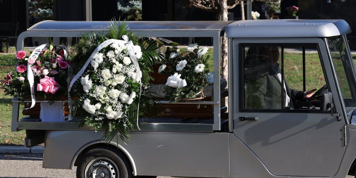 Sahrana porodice stradale na Novom Beogradu