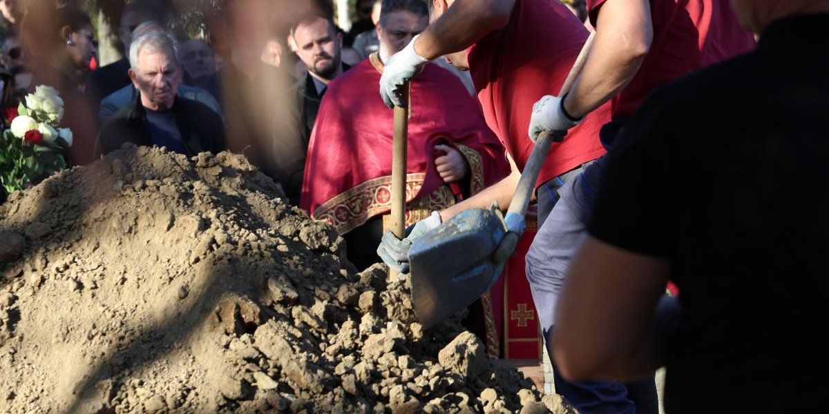 Sahrana porodice stradale na Novom Beogradu