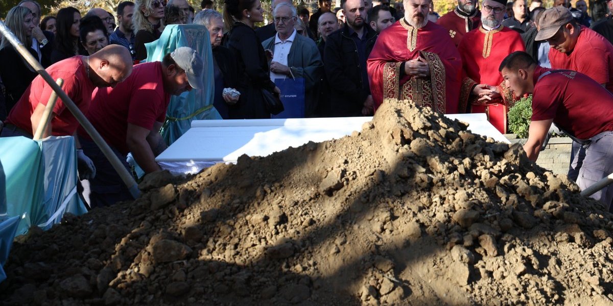 Sahrana porodice stradale na Novom Beogradu