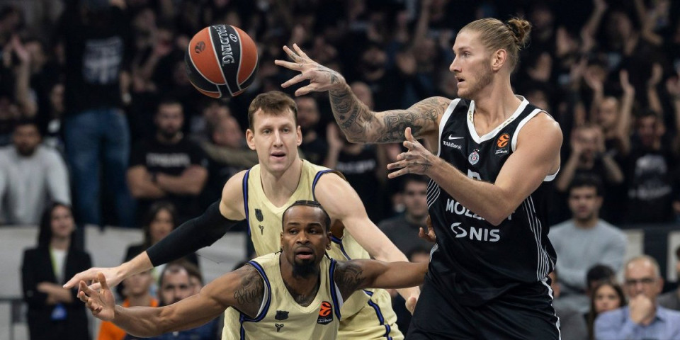 Džabe sve, Partizan ne može bez glupih grešaka! Klajburn presudio crno-belima sa pola terena
