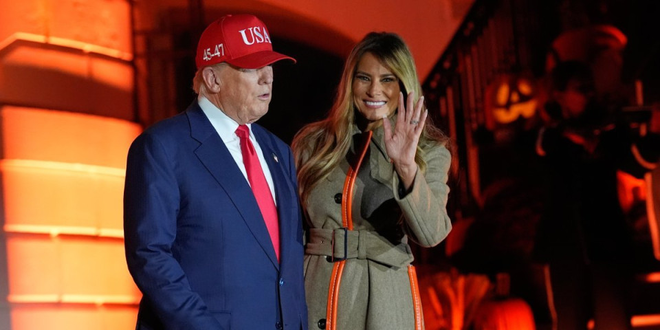 Melanija Tramp zablistala za Noć veštica: Njoj kostim ne treba - prva dama nikad lepša (FOTO)