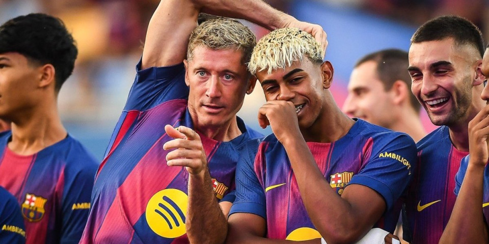 Igrači Barselone šokirali za Noć veštica: Izgledaju jezivo, pogledajte na šta liči Jamal (FOTO)